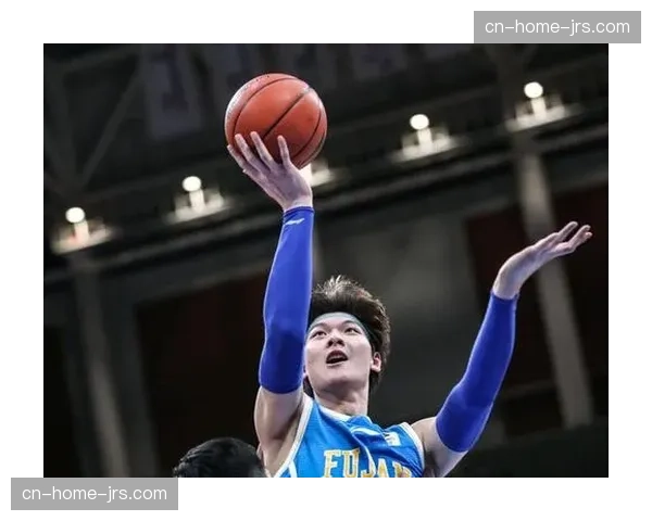 福建队皮特森空砍31分 球队整体防守体系存在缺陷